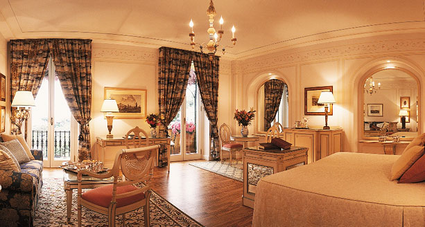 Hotel Splendido by Willie Carballo